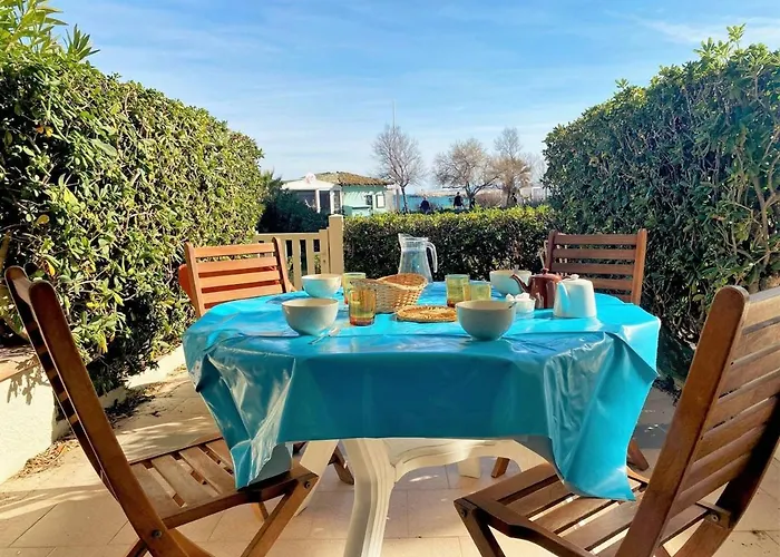 Lejlighed En Rez-de-jardin, Pieds Dans L'eau, Terrasse, Parking, 4 Couchages - - Fr-1-251-454 Le Lavandou