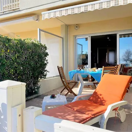 Апартаменты En Rez-de-jardin, Pieds Dans L'eau, Terrasse, Parking, 4 Couchages - - Fr-1-251-454 *