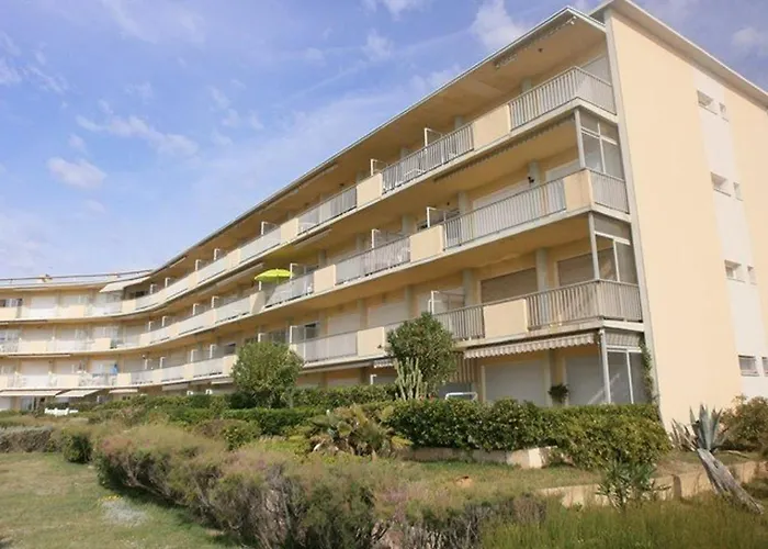 En Rez-de-jardin, Pieds Dans L'eau, Terrasse, Parking, 4 Couchages - - Fr-1-251-454 Apartman